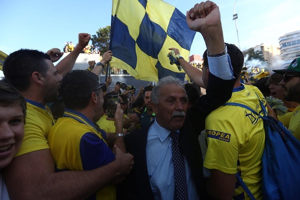 Así fue la bienvenida al Cádiz