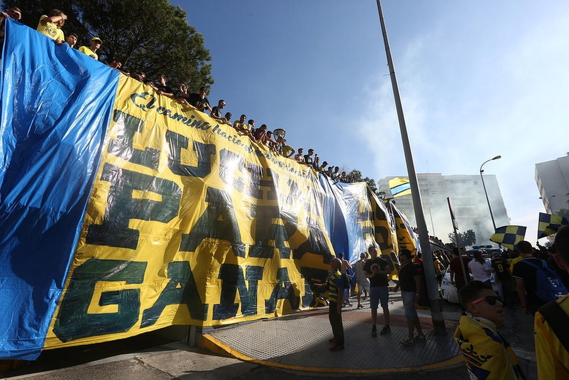 Así fue la bienvenida al Cádiz
