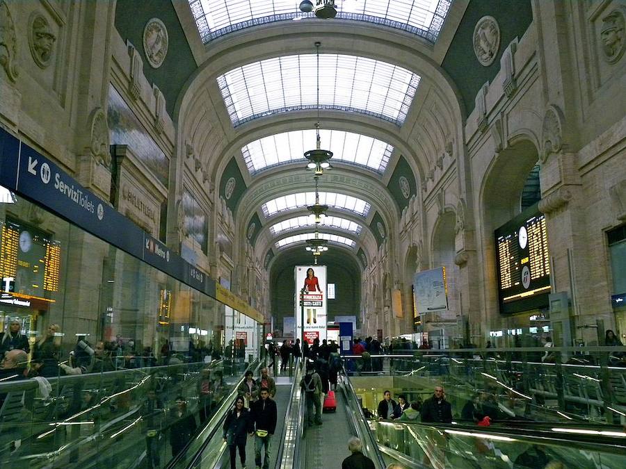 Milano Centrale (Estación de trenes). 