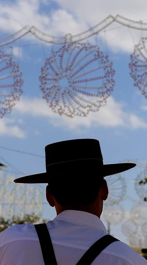 En imágenes, un jueves de Feria de sonrisas brillantes