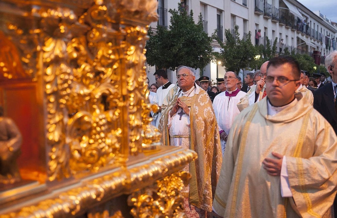 La procesión del Corpus Christi recorre las calles de Córdoba
