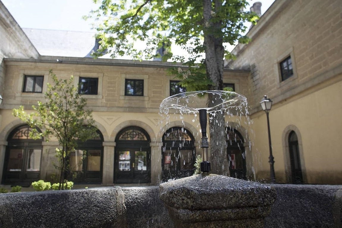 2. Patio de la Casa de Oficios