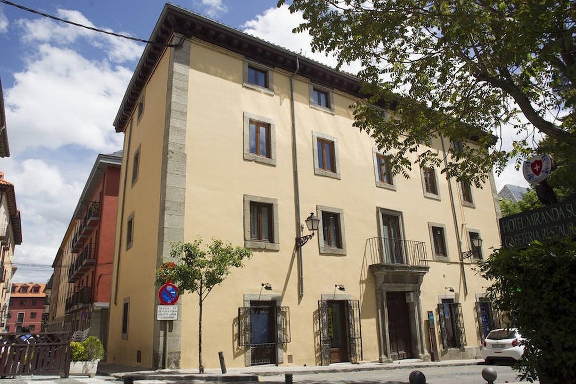 3. Fonda de los Milaneses