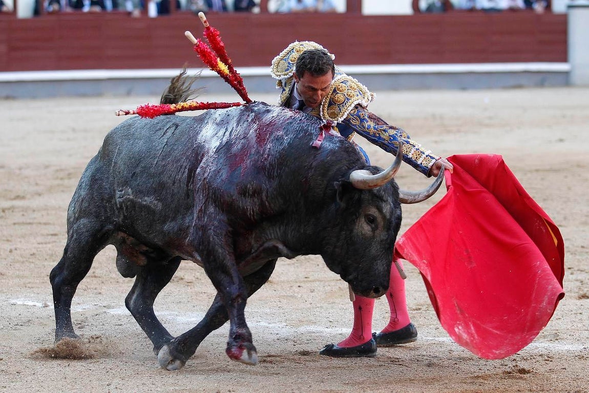 Así fue la lidia de Rafaelillo que emocionó a Madrid