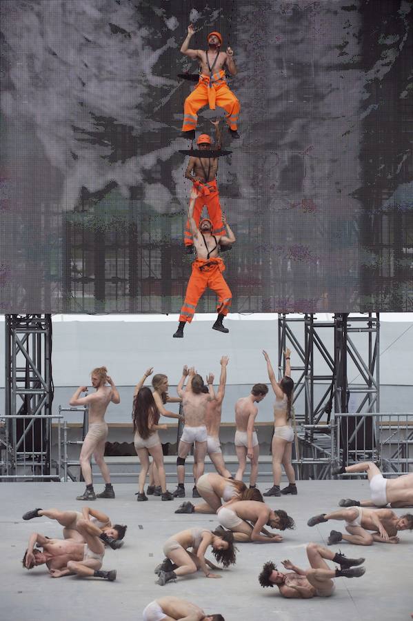 Acto de inauguración del túnel. 