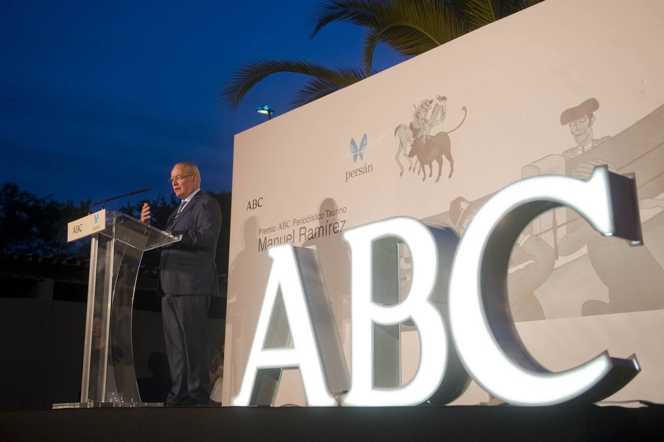 Emotivo homenaje al periodista Fernando Carrasco en el Premio Taurino Manuel Ramírez