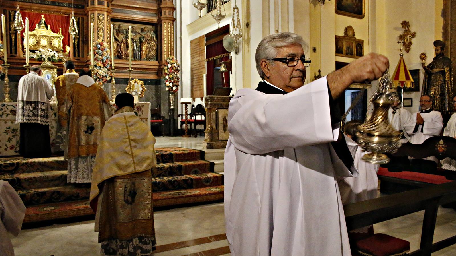 Así es una misa por el rito tradicional