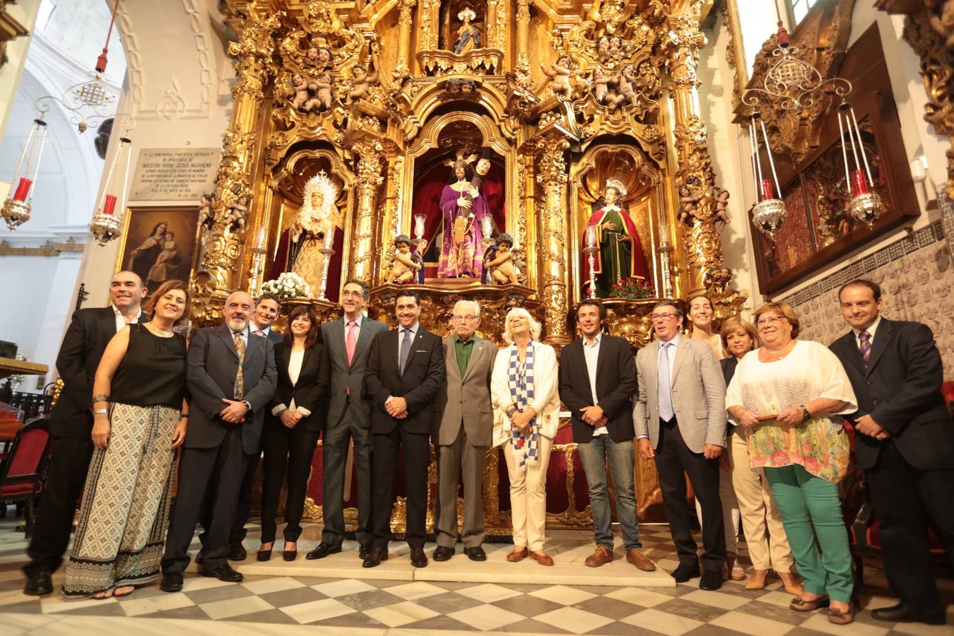 Los alcaldes de Cádiz de la democracia, con el Regidor Perpetuo