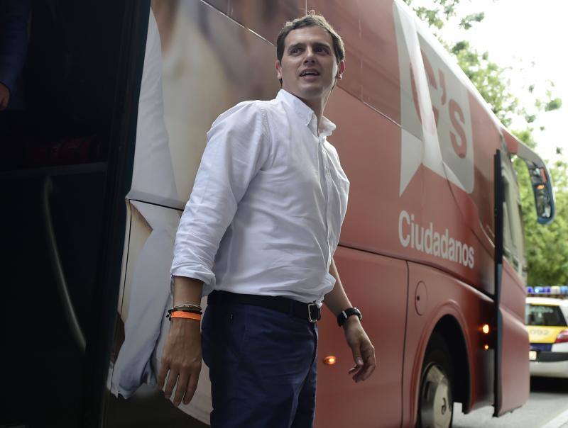 El líder del partido político y candidato para las elecciones generales, Albert Rivera llega a Guadalajara. 