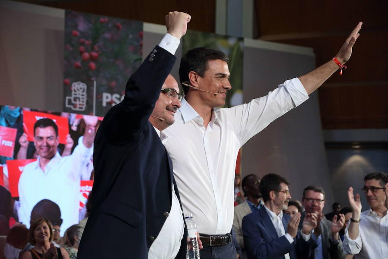 El aspirante del PSOE, Pedro Sánchez, se divide la jornada de hoy entre Zaragoza y Vitoria. 