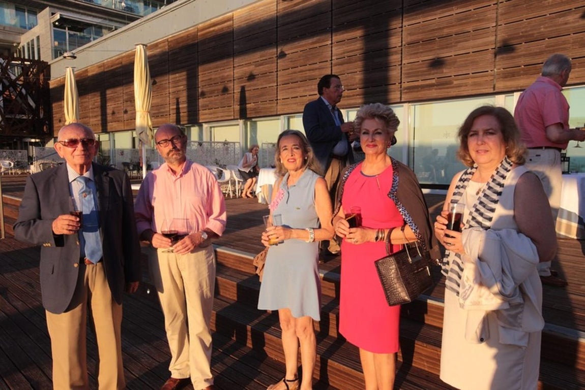 Las imágenes de la charla de José María Carrascal y Juan Fernández Miranda en el ciclo &#039;Cádiz Futuro&#039;