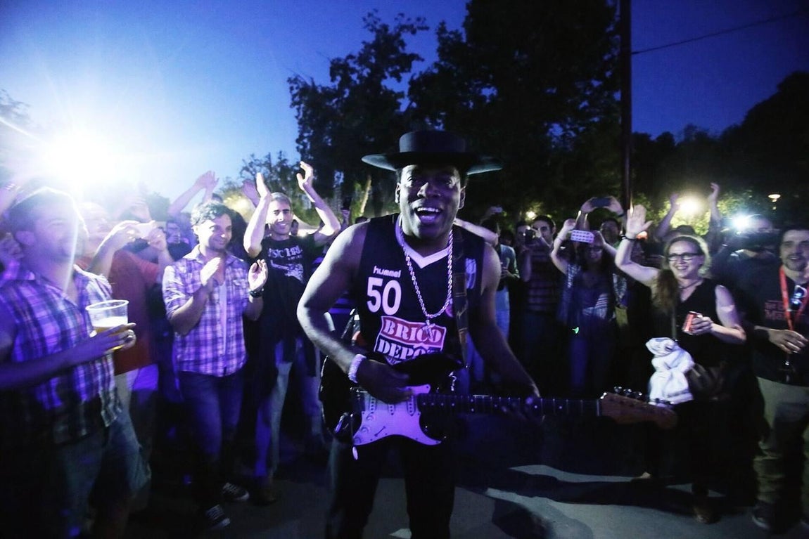 Carvin Jones actuó junto al río Pisuerga, en Valladolid. 