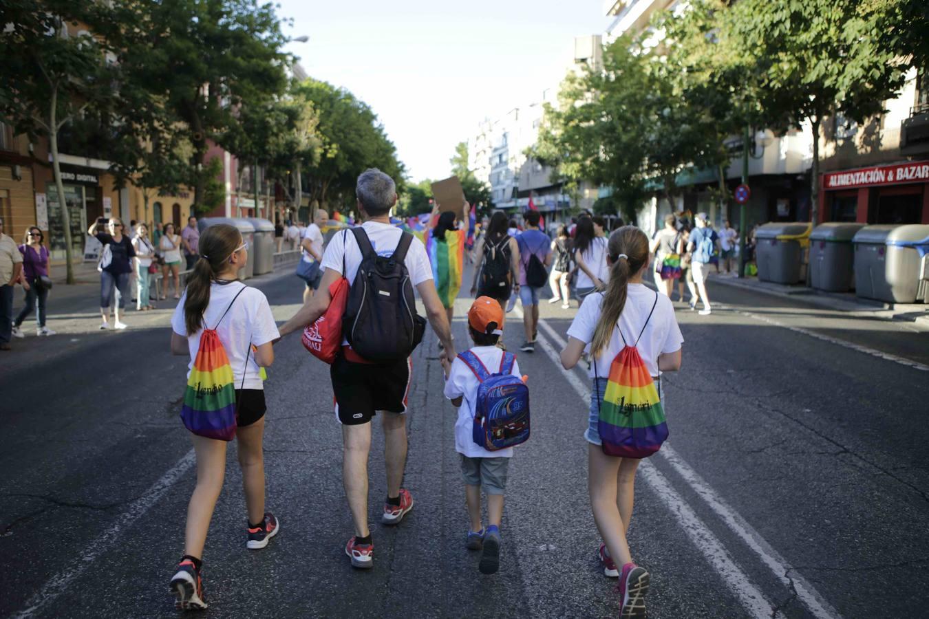 Una banda organizada de Jaén vendía alcohol ilegal en la fiesta del Orgullo Gay de Sevilla