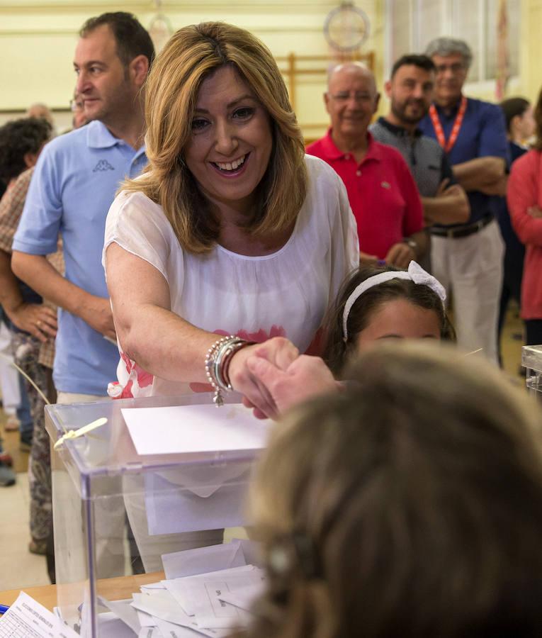 Elecciones generales 2016, en imágenes: nuestros políticos ya han empezado a votar