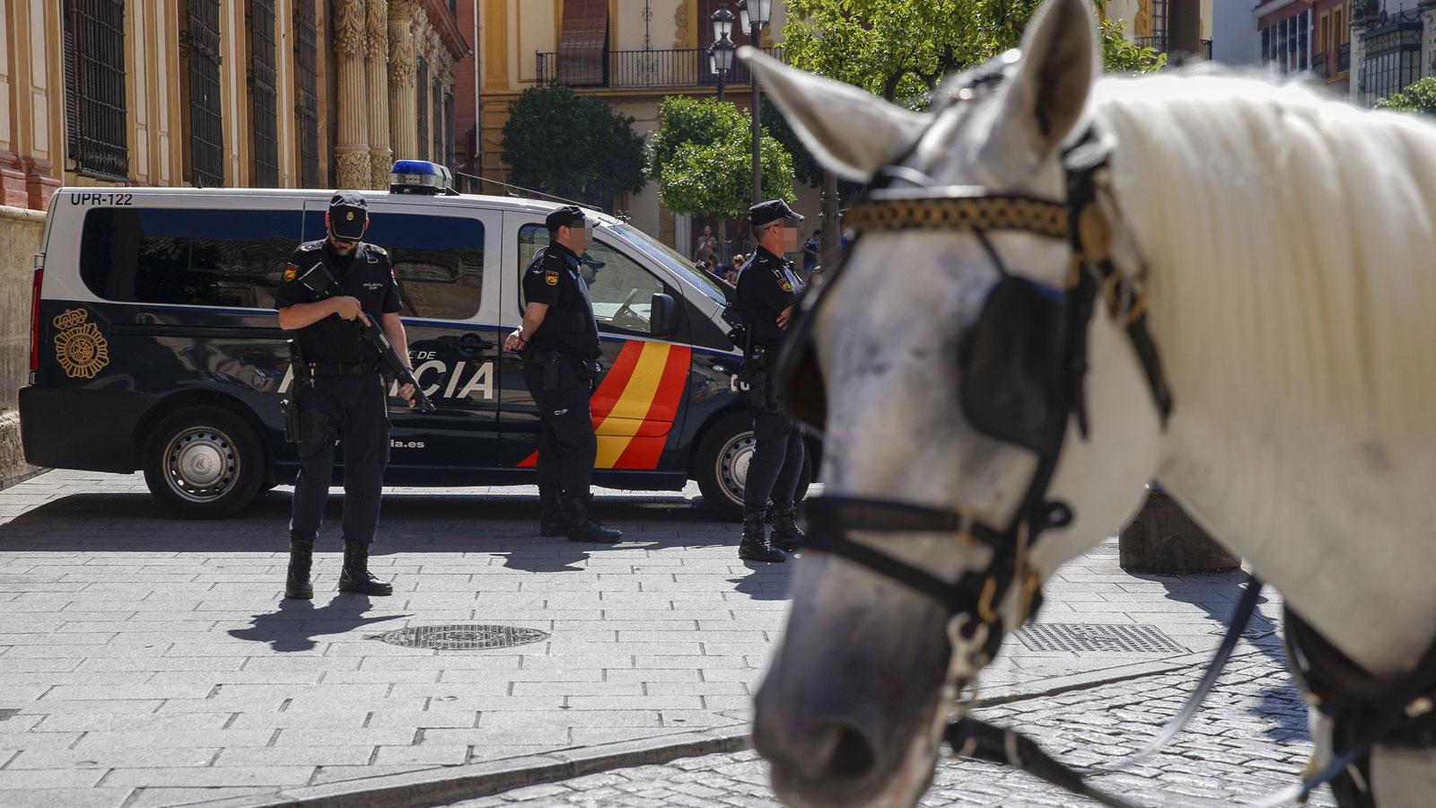 La Policía toma Sevilla ante la llegada de Barack Obama