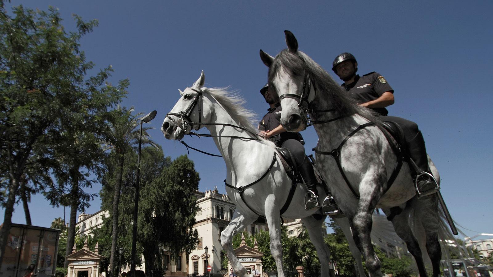 La Policía toma Sevilla ante la llegada de Barack Obama