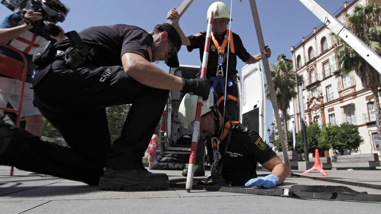 La Policía toma Sevilla ante la llegada de Barack Obama