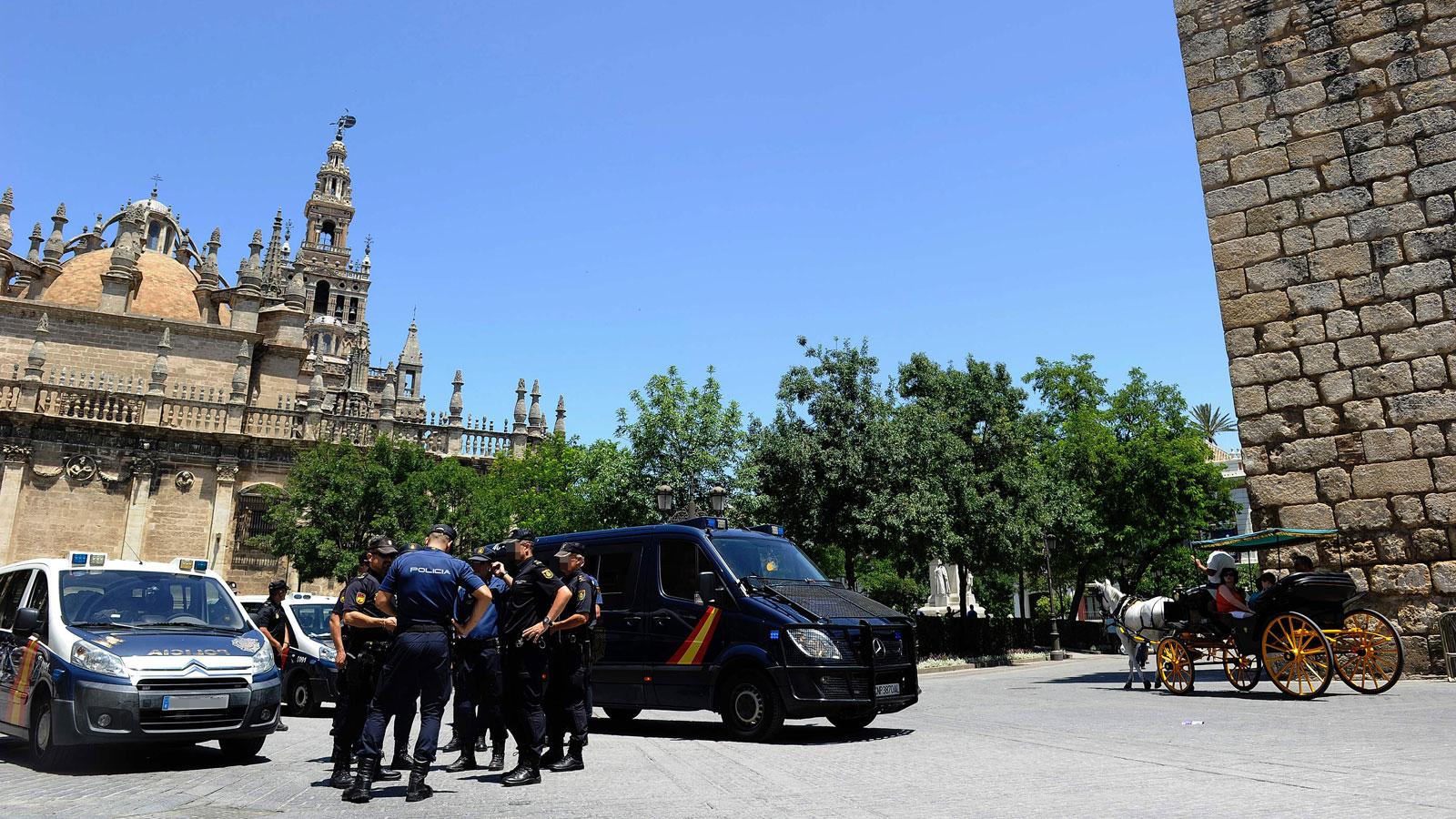 La Policía toma Sevilla ante la llegada de Barack Obama