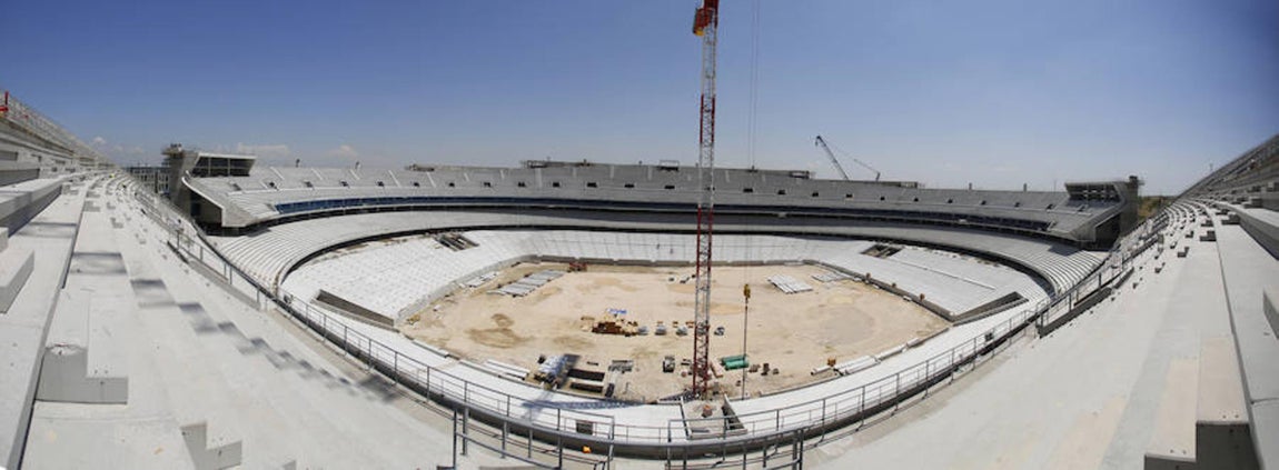 3.. El estadio ocupa una superficie de 88.150 metros cuadrados frente a los 31.046 metros cuadrados actuales del Vicente Calderón