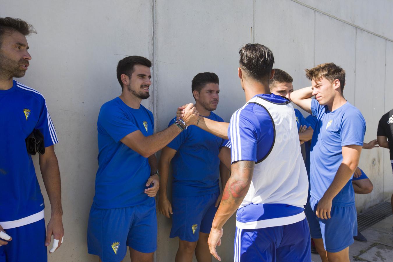 FOTOS: El Cádiz comienza su pretemporada en El Rosal