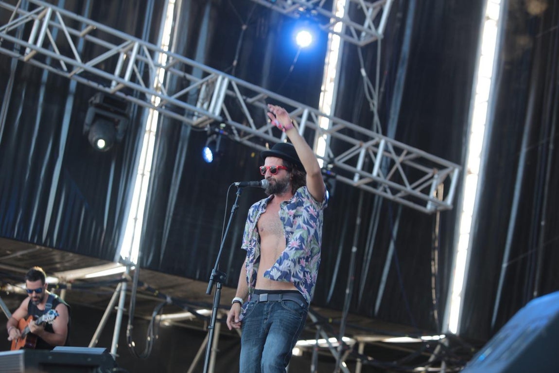 Primer día del festival No Sin Música en Cádiz, en imágenes