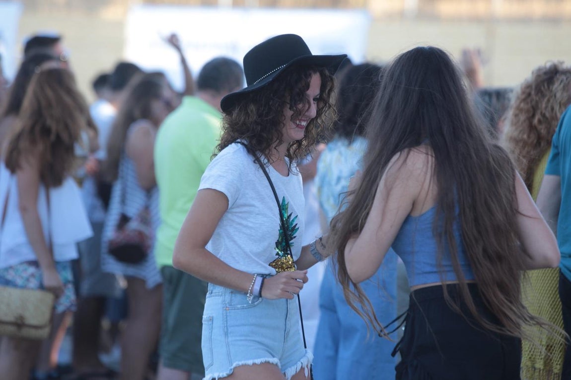 Primer día del festival No Sin Música en Cádiz, en imágenes