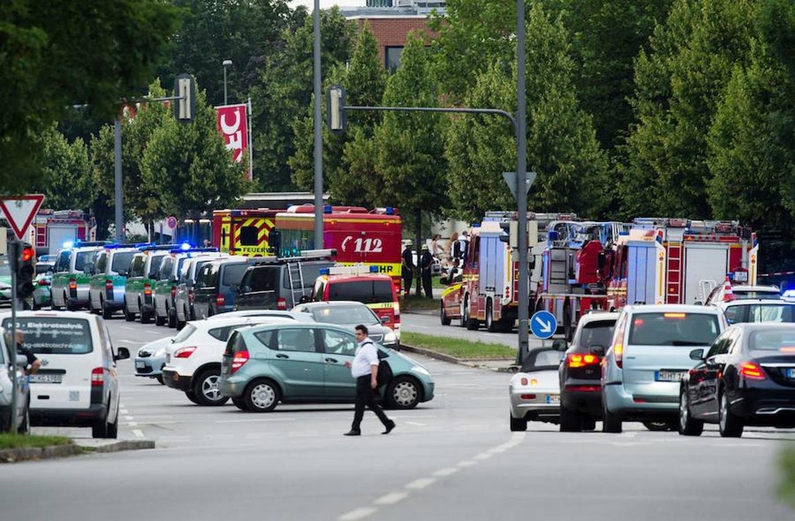 Al menos seis muertos y varios heridos tras un tiroteo en un centro comercial próximo al estadio olímpico de Munich. AFP
