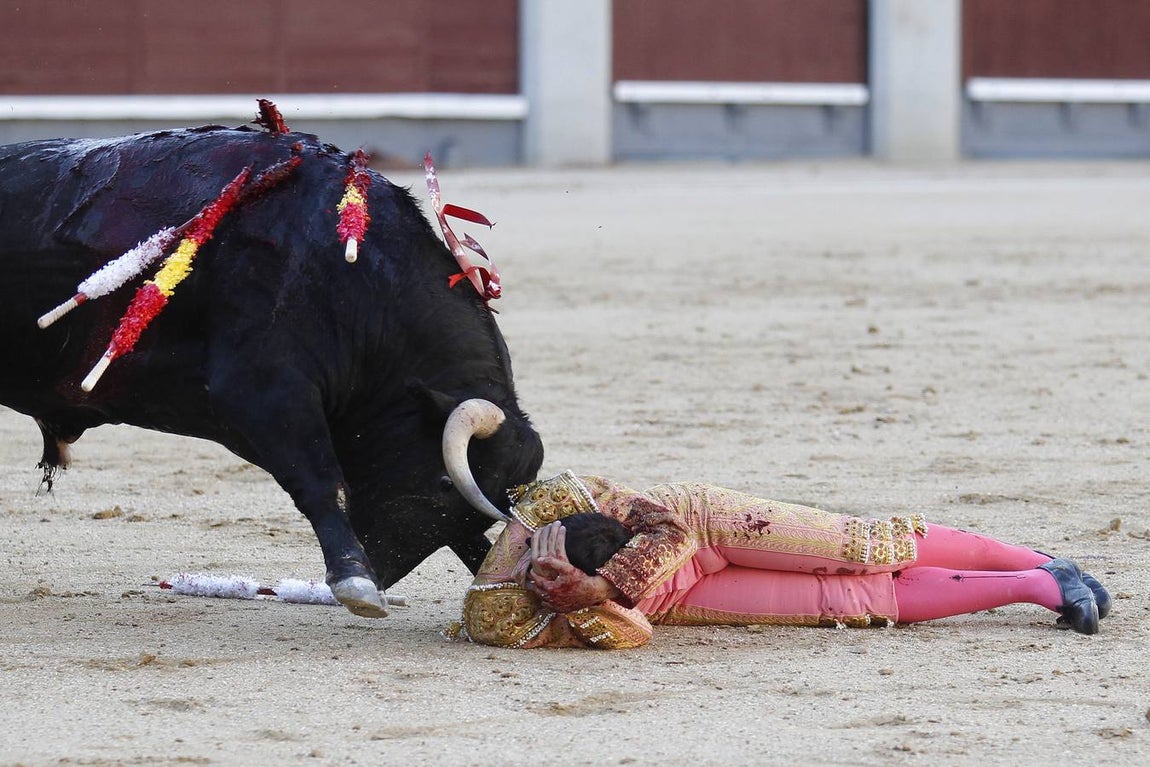 Imágenes del gravísimo triple percance de Pablo Belando en Las Ventas