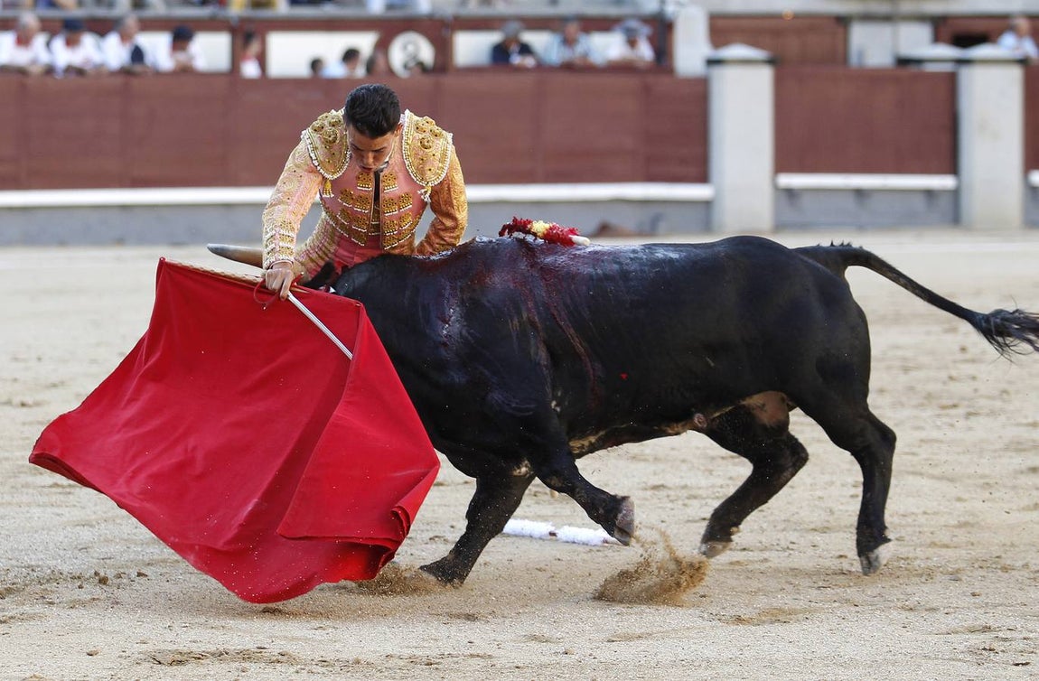 Imágenes del gravísimo triple percance de Pablo Belando en Las Ventas