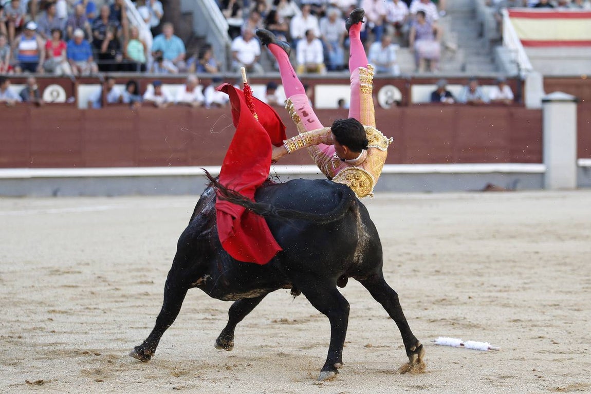Imágenes del gravísimo triple percance de Pablo Belando en Las Ventas