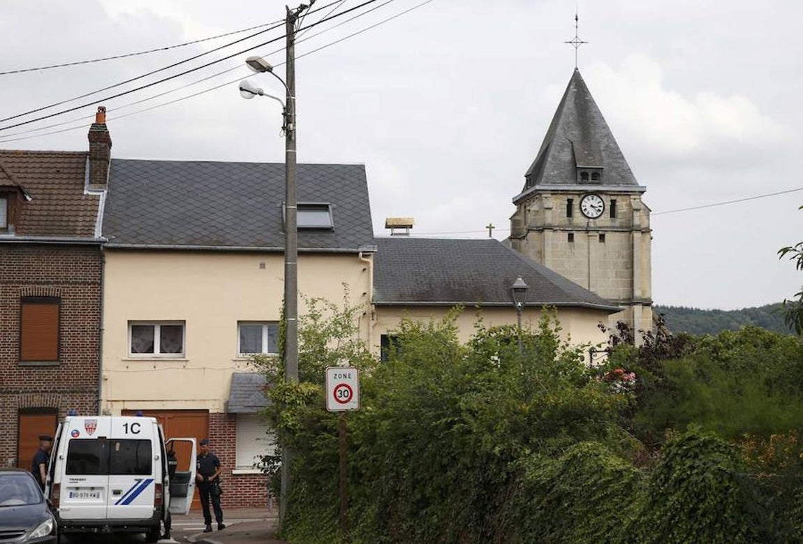 La Policía ha realizado varios registros después del asalto. 