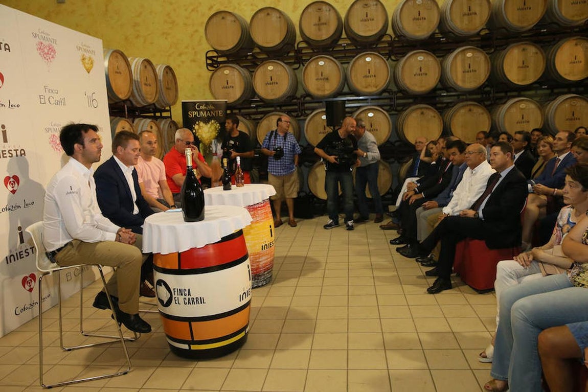 Presentación de los vinos «Corazón Spumante» en Fuentealbilla (Albacete)