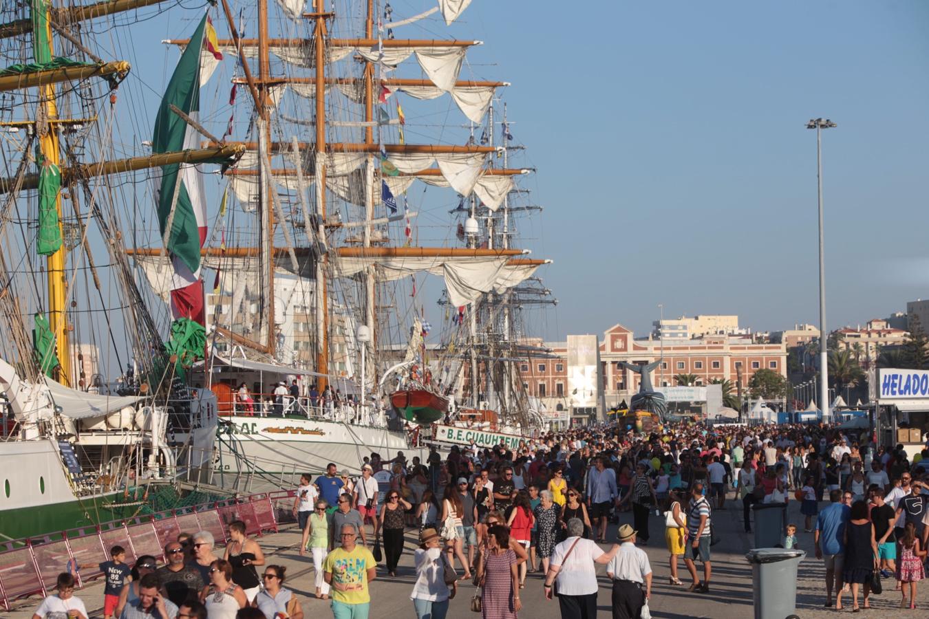 La Regata de Grandes Veleros en el Puerto de Cádiz (II)