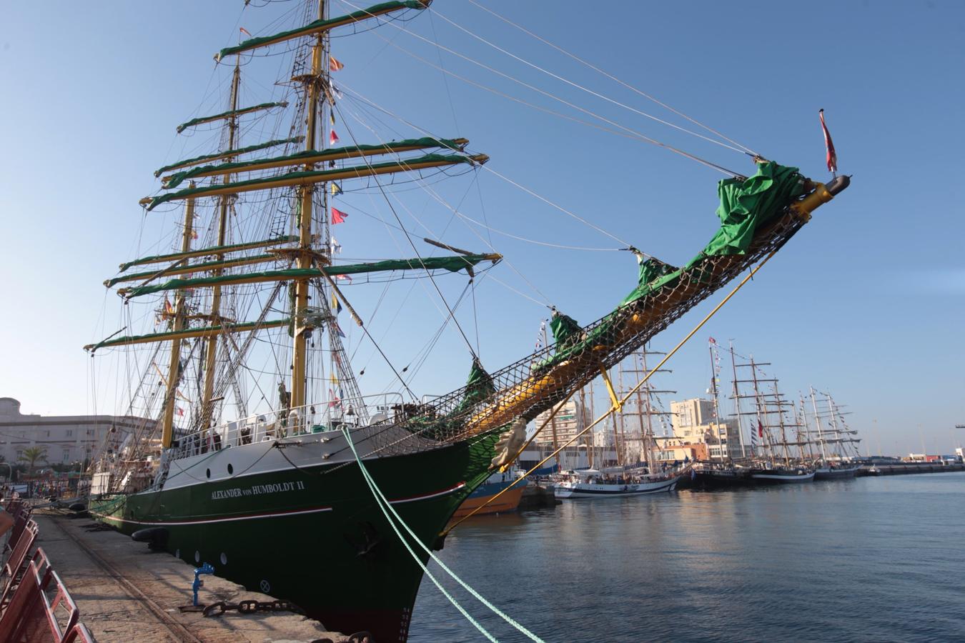 La Regata de Grandes Veleros en el Puerto de Cádiz (II)