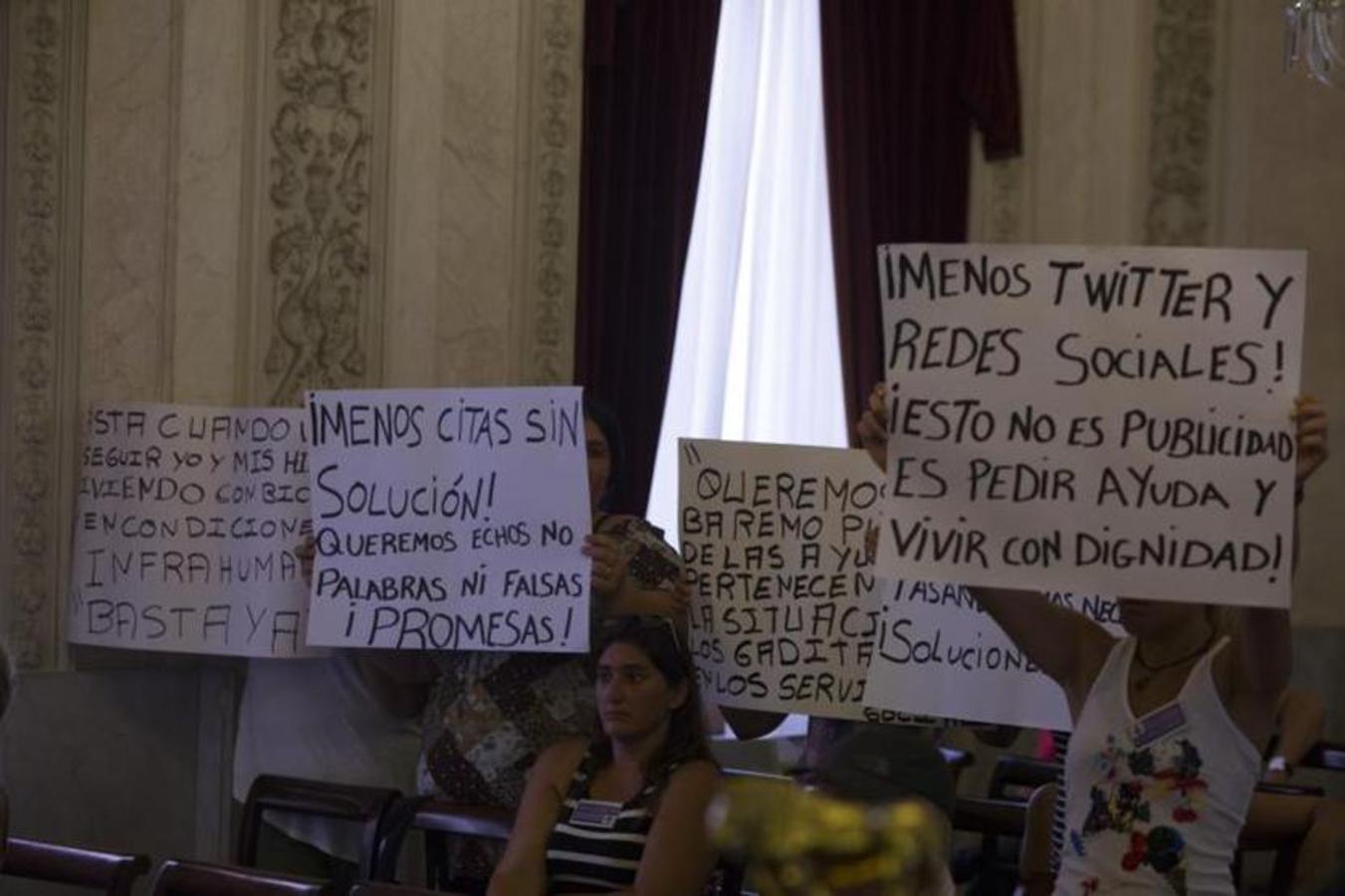 Así ha sido el Pleno en el Ayuntamiento de Cádiz