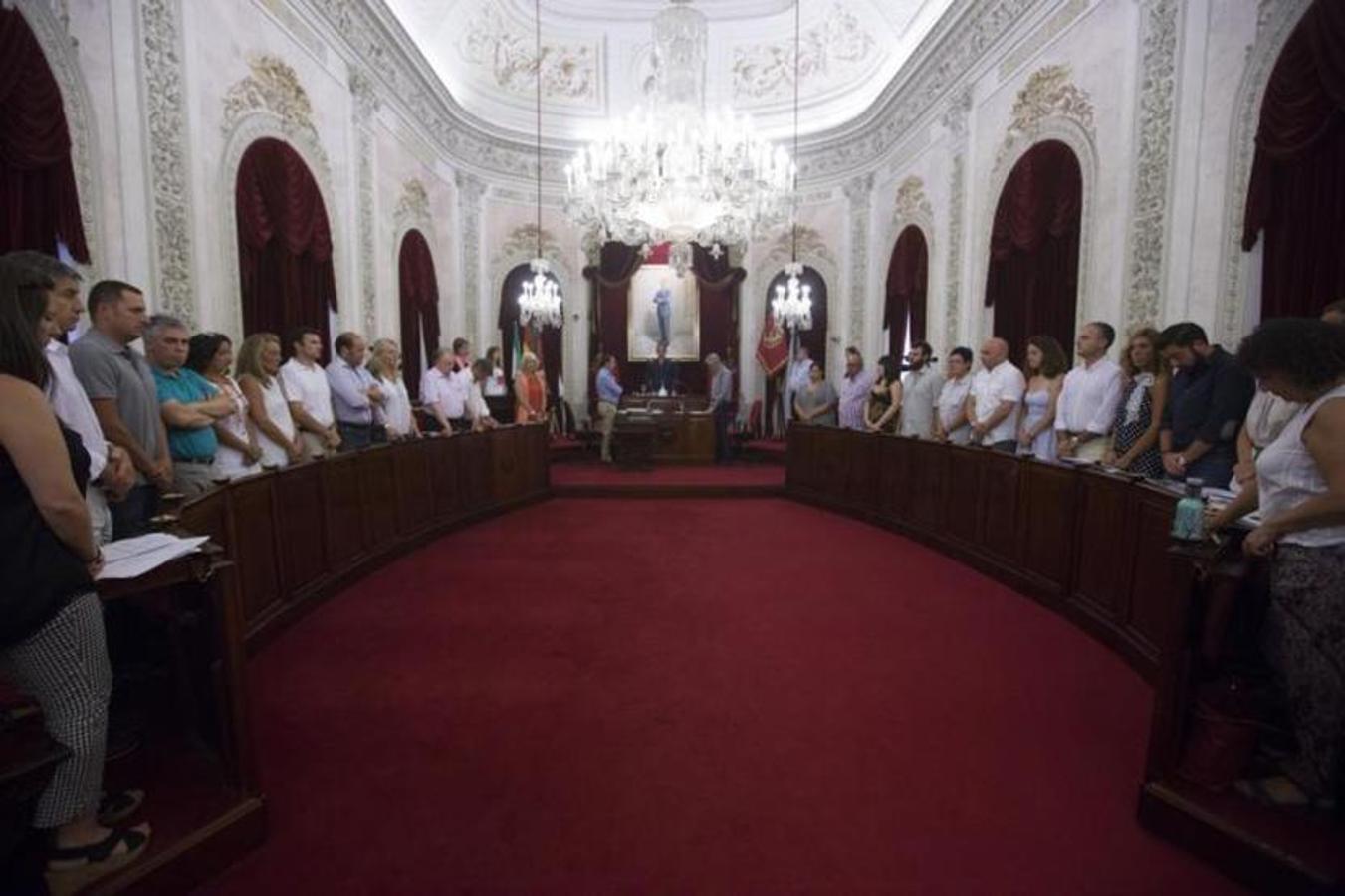 Así ha sido el Pleno en el Ayuntamiento de Cádiz