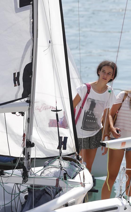 Froilán y Victoria han tenido que hacer el curso sin sus primos debido a el caso 'Noos', ya que los Urdangarin han limitado las apariciones en familia. 