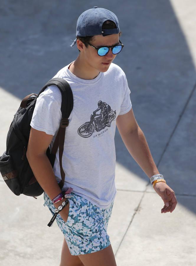 Felipe Juan Froilán, hijo de la infanta Elena, acudió a un curso en la escuela de vela de Calanova. 