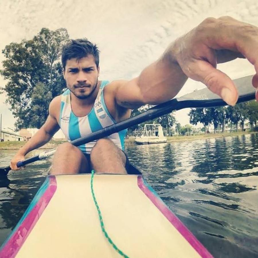 Rubén Rézola (25 años). Canoista. 