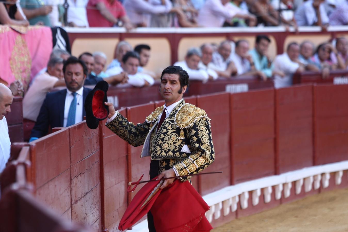 Morante, Castella y Borja Jiménez sellan una tarde de arte en El Puerto