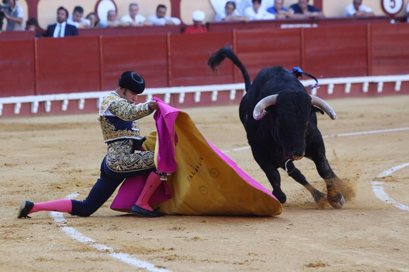 Morante, Castella y Borja Jiménez sellan una tarde de arte en El Puerto