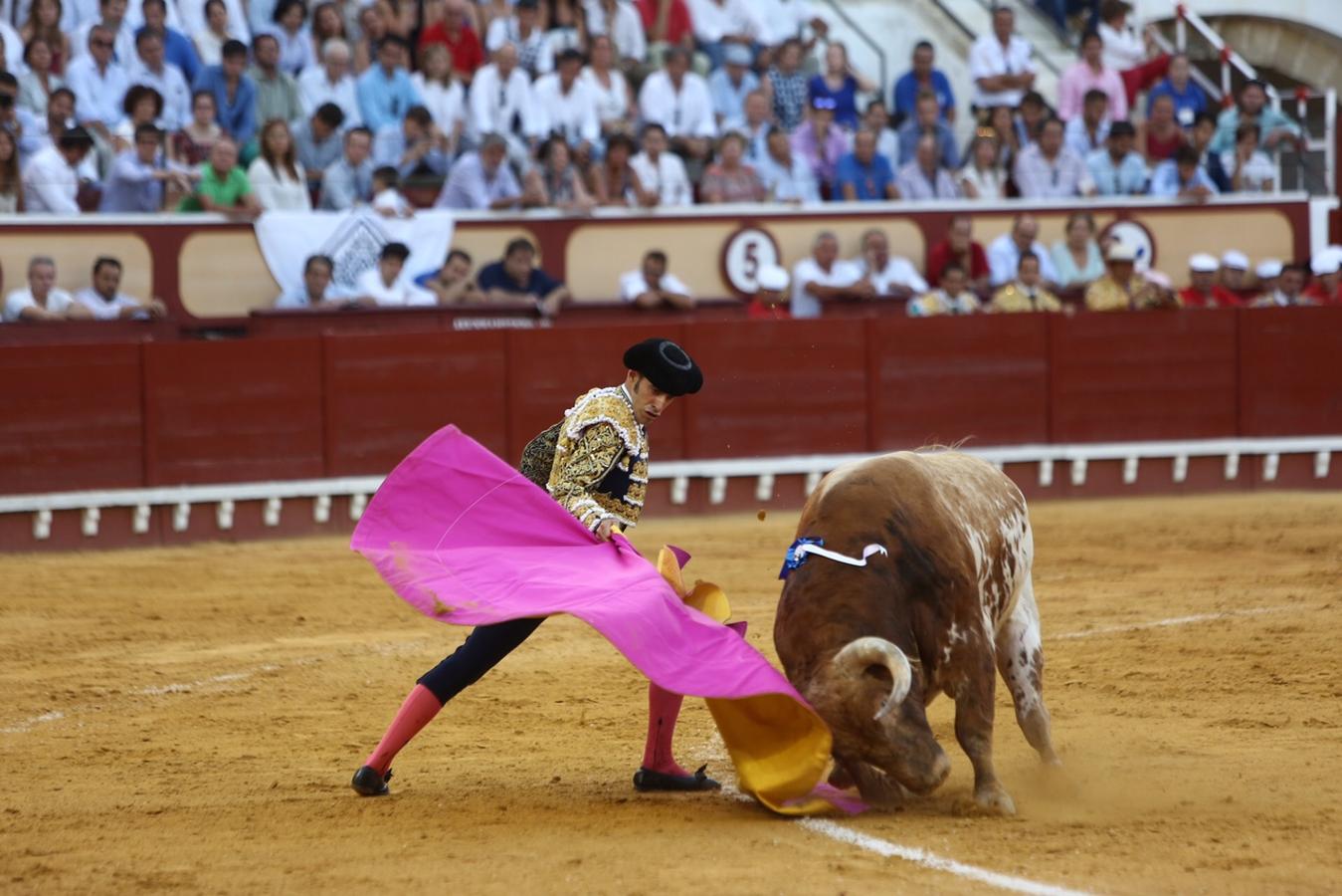 Morante, Castella y Borja Jiménez sellan una tarde de arte en El Puerto