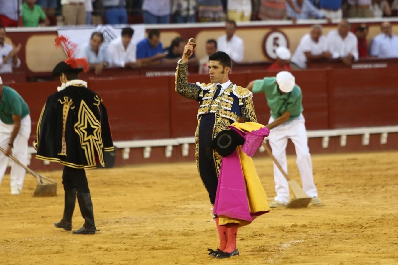 Morante, Castella y Borja Jiménez sellan una tarde de arte en El Puerto