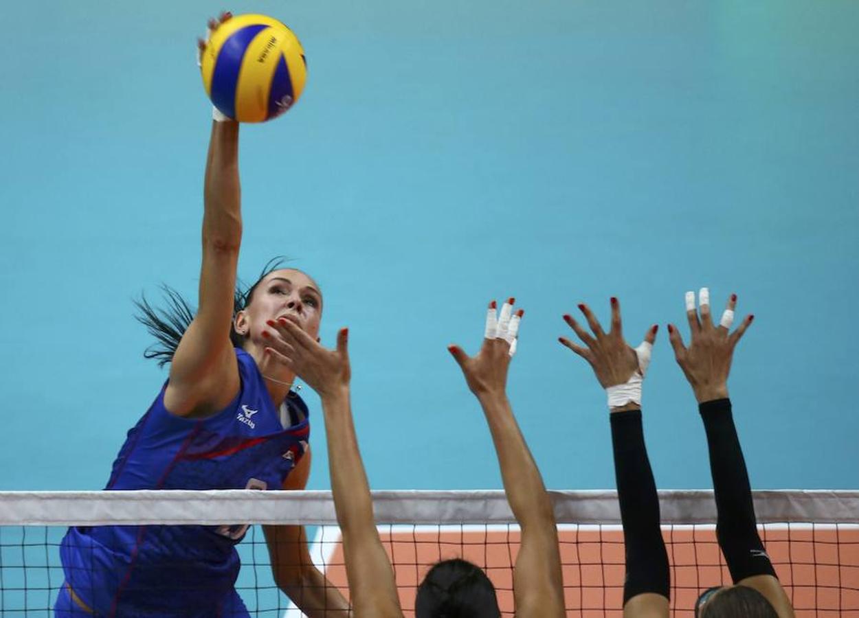 Rusia se enfrentó a Argentina en Voleibol. 