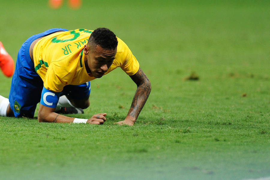 El ridículo de la Brasil de Neymar. Después de empatar a cero con una Irak que no demostró un gran juego el equipo brasileño sigue con solo dos puntos y lejos de la clasificación para cuartos de final