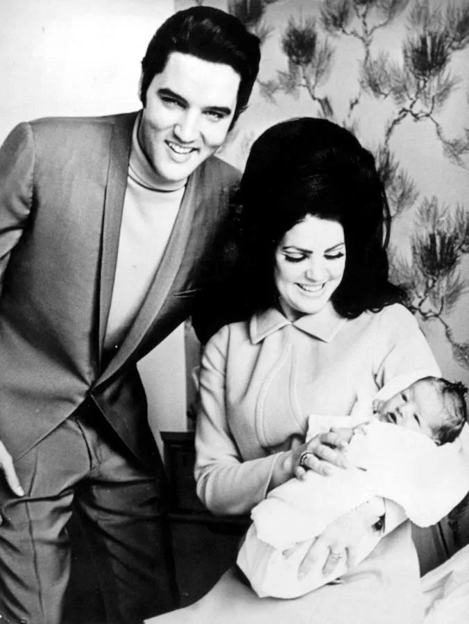 Un año después de la boda nació la pequeña Lisa Marie, que de mayor se casó con Michael Jackson