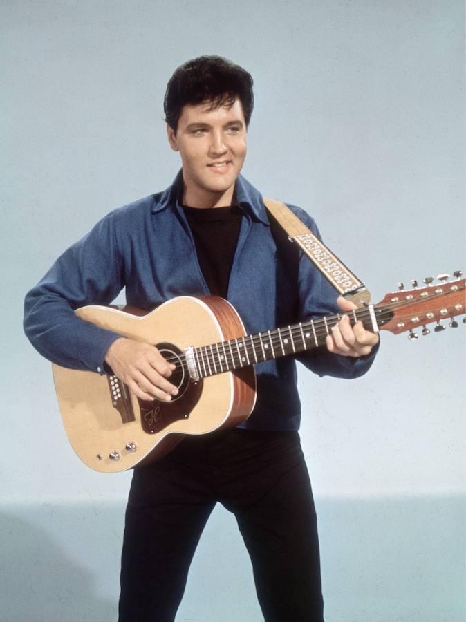 Elvis tuvo una hermosa guitarra de 12 cuerdas