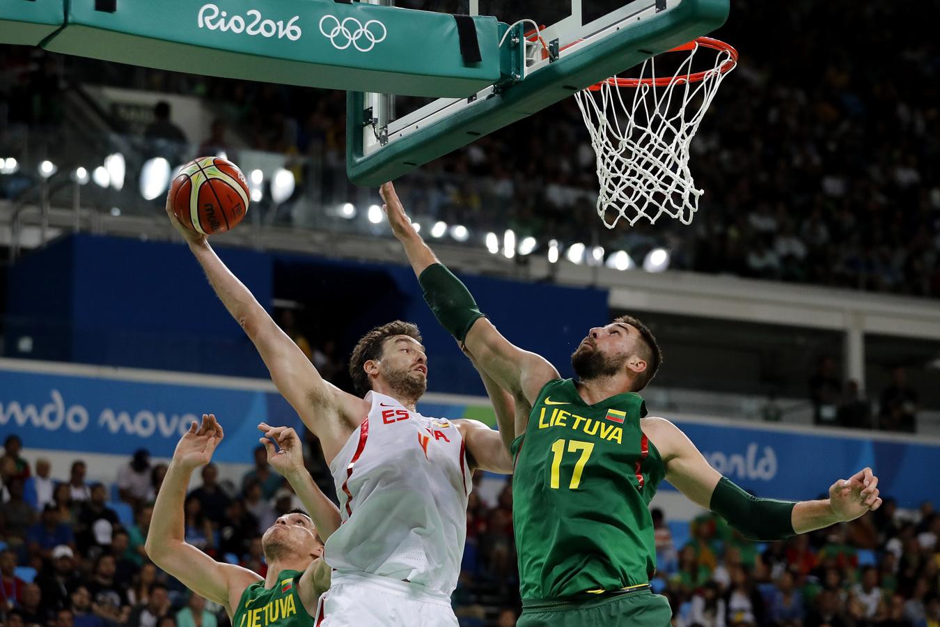 Baloncesto. La contundente victoria que España ha marcado contra Lituania (109-59) devuelve el optimismo al conjunto nacional