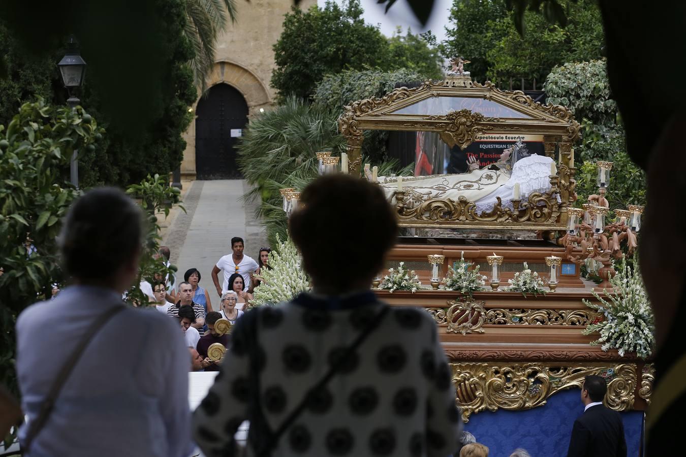 La procesión de la Virgen del Tránsito, en imágenes