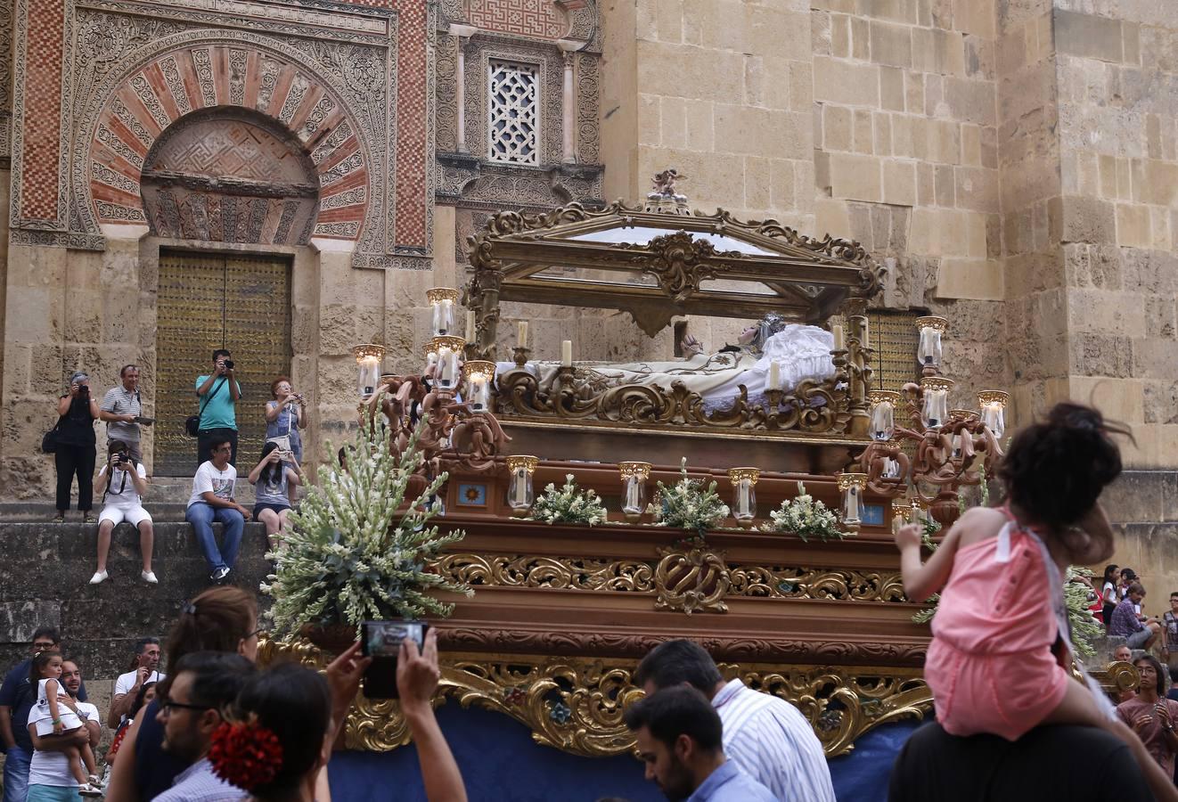 La procesión de la Virgen del Tránsito, en imágenes